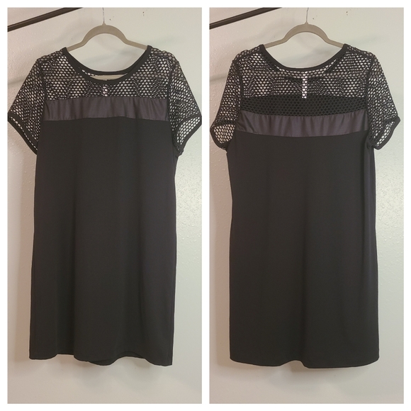 Fabletics Dresses & Skirts - Fabletics mesh sleeve dress size XL.